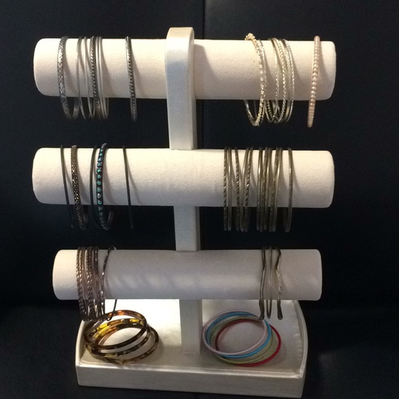 3/10 Pearls and Mixed Metals Bangle Bracelets - Picture 4 of 4